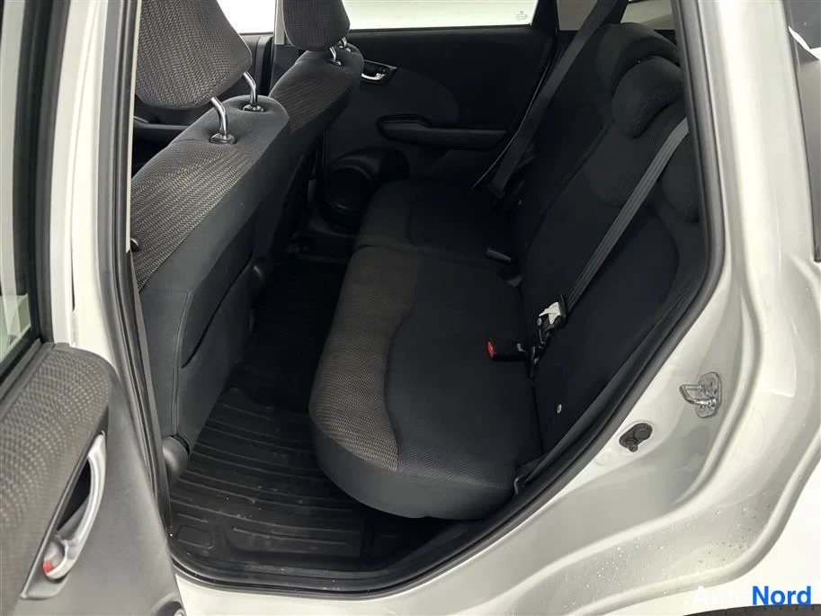 White Honda Jazz 2014, rear seats, photo 18