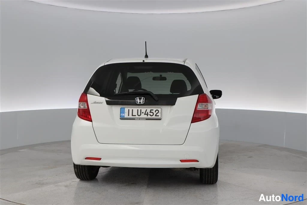 White Honda Jazz 2014, rear, photo 10