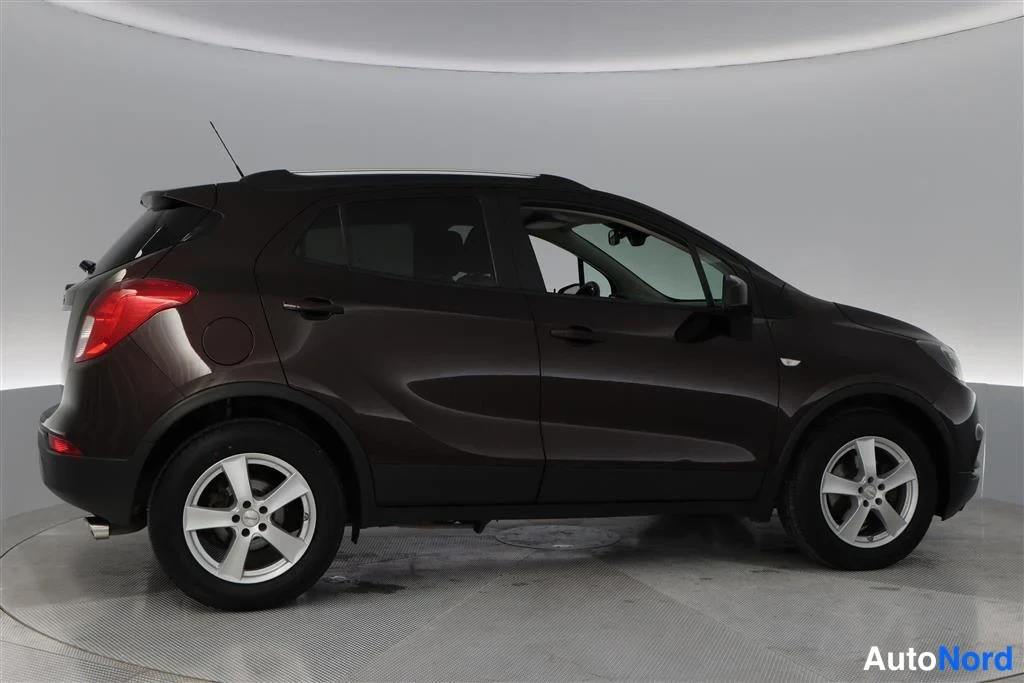 Beige Opel Mokka 2017, side, photo 6