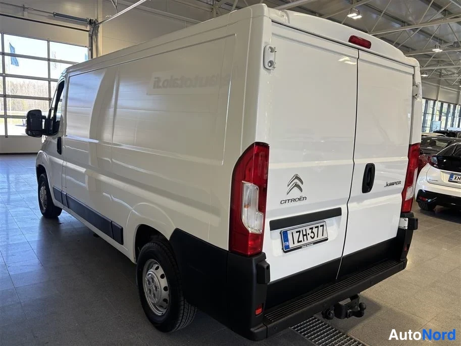 White Citroen Jumper 2020, rear three-quarter, photo 4