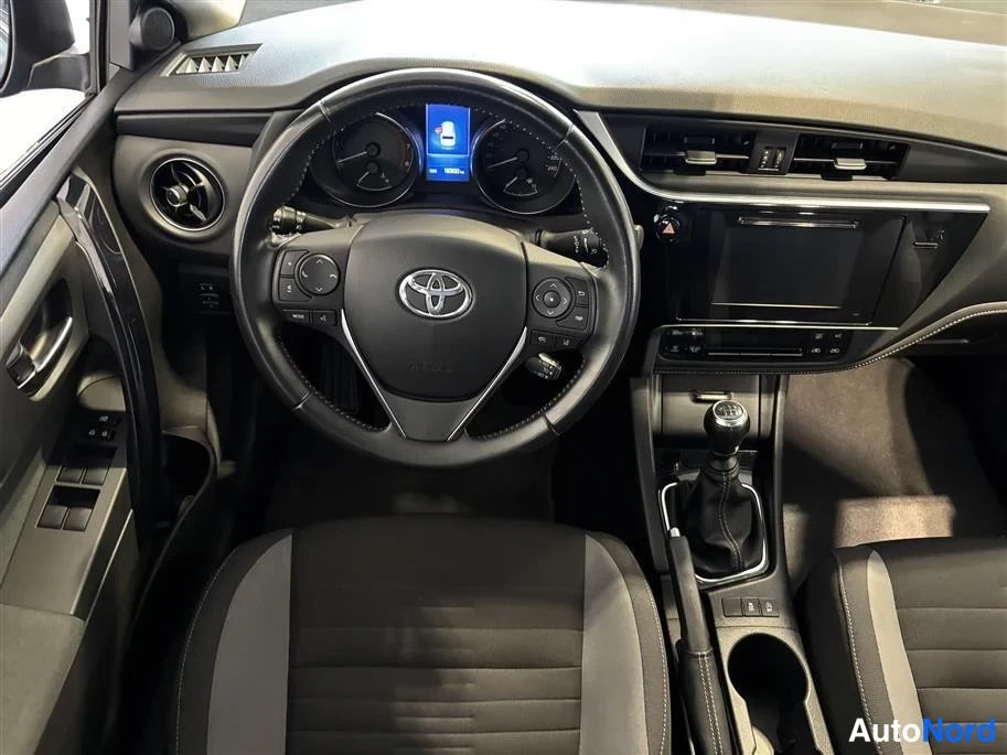 Blue Toyota Auris 2016, cockpit, photo 10