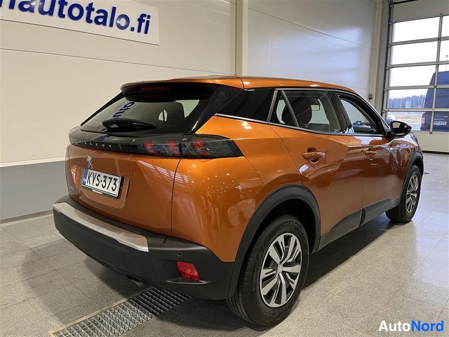 Orange Peugeot 2008 2021, rear three-quarter, photo 5
