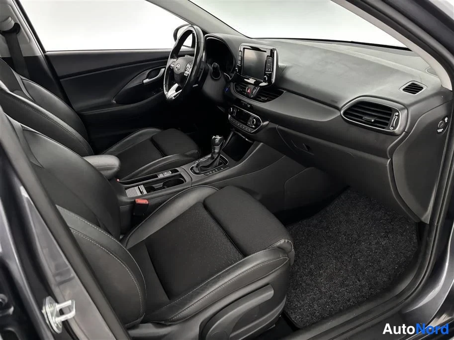 Grey Hyundai i30 2020, cockpit, photo 14