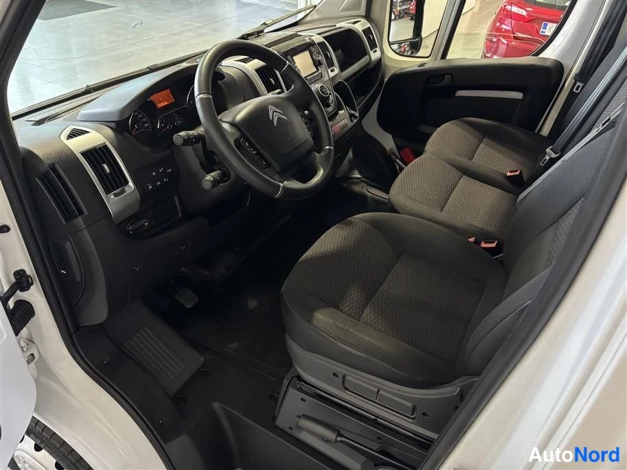 White Citroen Jumper 2023, cockpit, photo 8