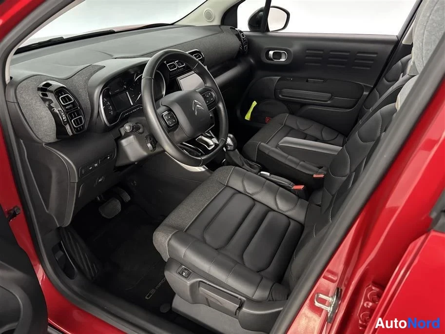 Red Citroen C3 Aircross 2022, cockpit, photo 12