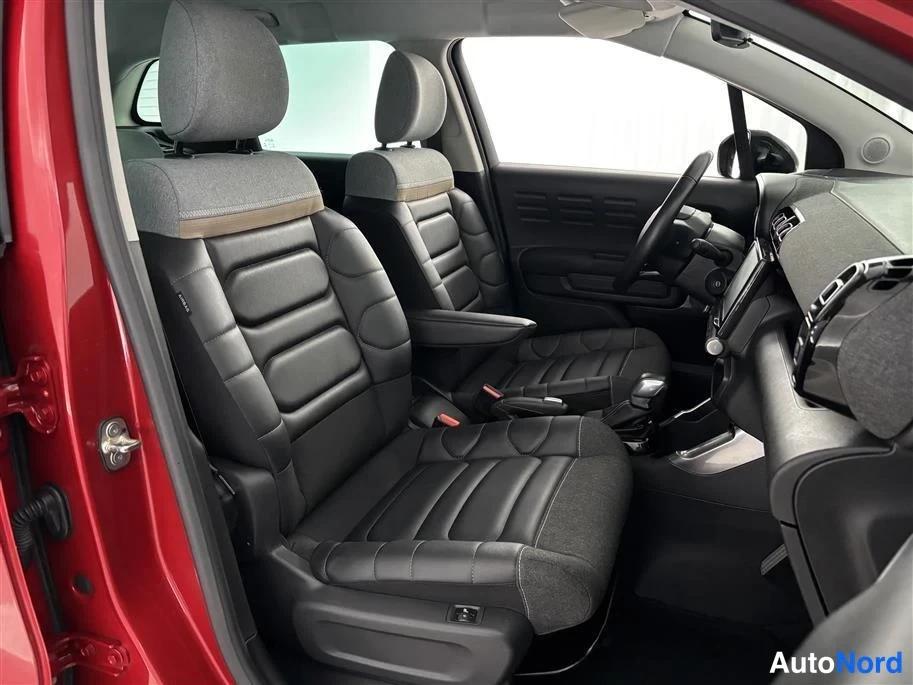 Red Citroen C3 Aircross 2022, front seats, photo 16