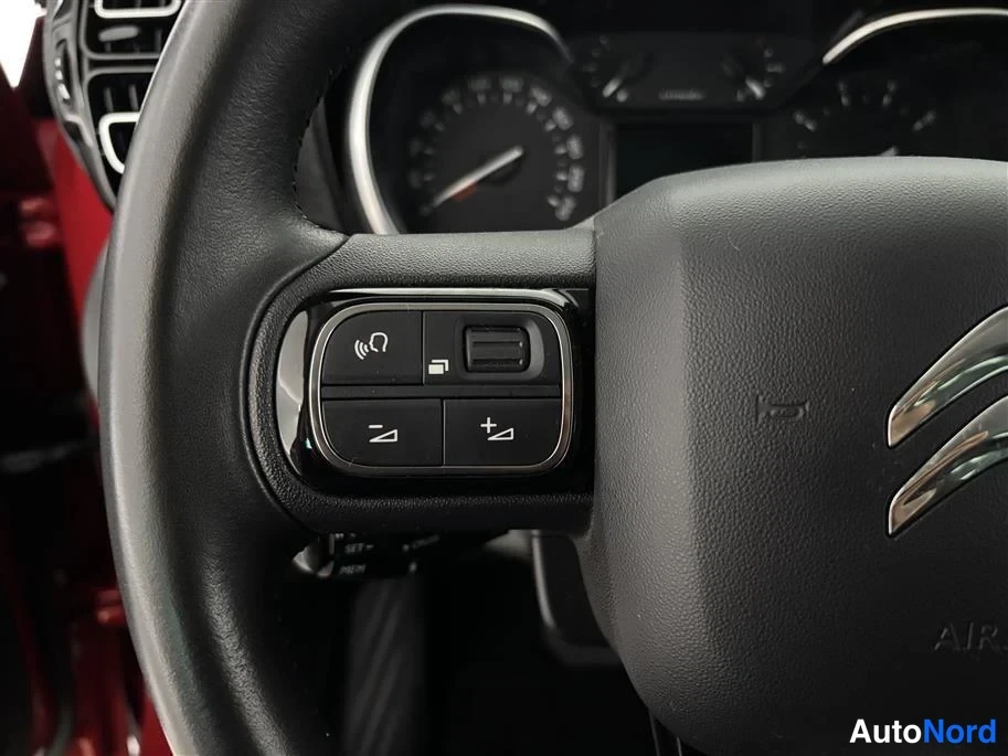 Red Citroen C3 Aircross 2022, detail, photo 20