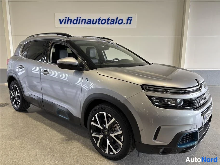 Grey Citroen C5 Aircross 2021, front three-quarter, nose to the right, photo 2