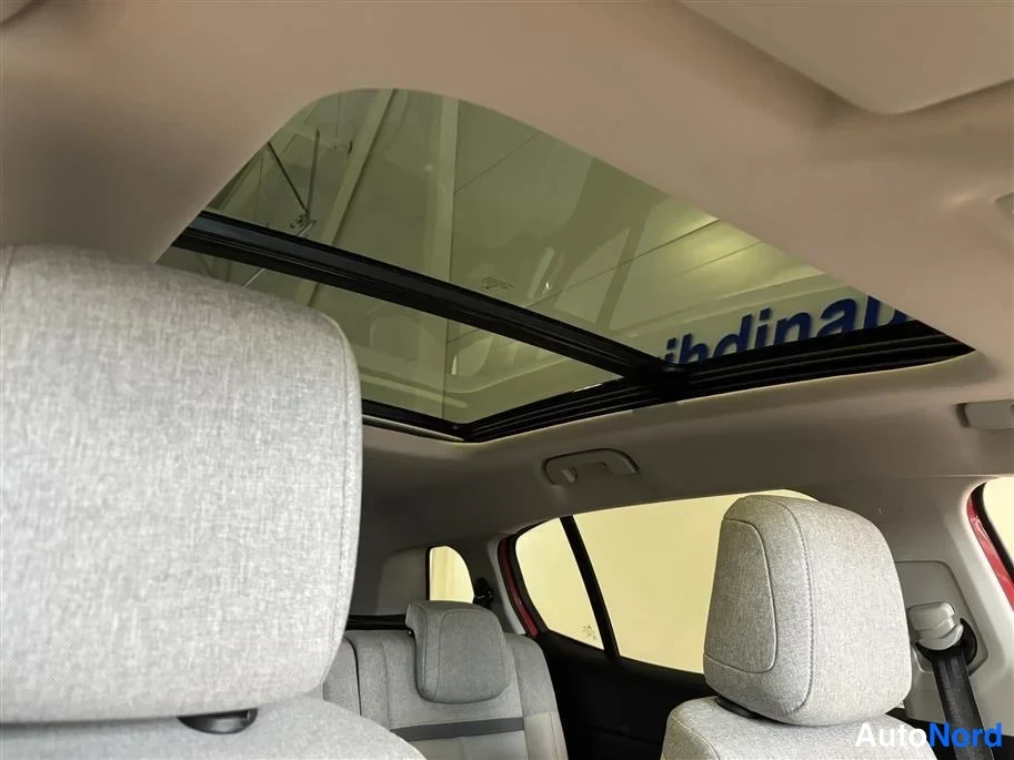 Red Citroen C5 Aircross 2021, cockpit, photo 11
