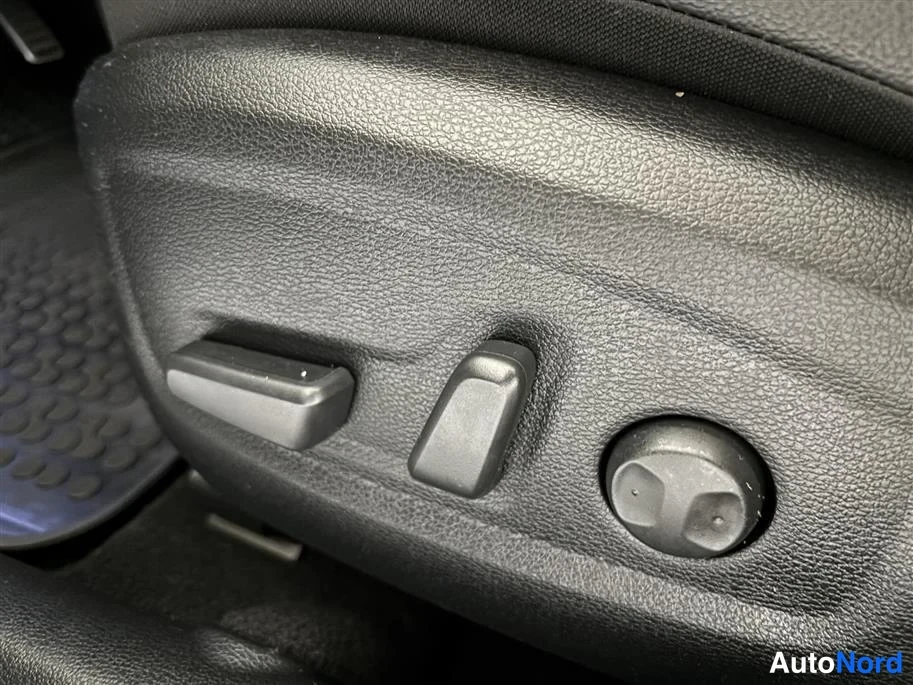 Grey Kia Xceed 2022, detail, photo 17