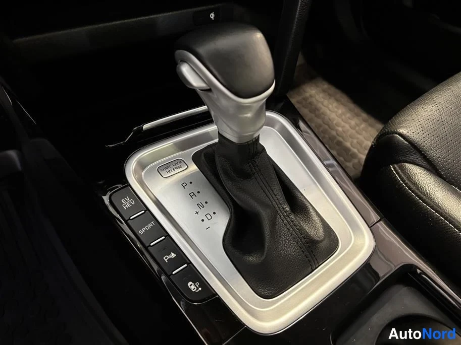 Grey Kia Xceed 2022, detail, photo 22