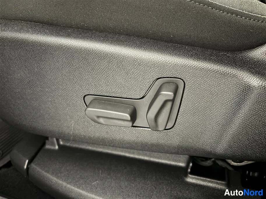 Grey Citroen C5 Aircross 2023, detail, photo 26