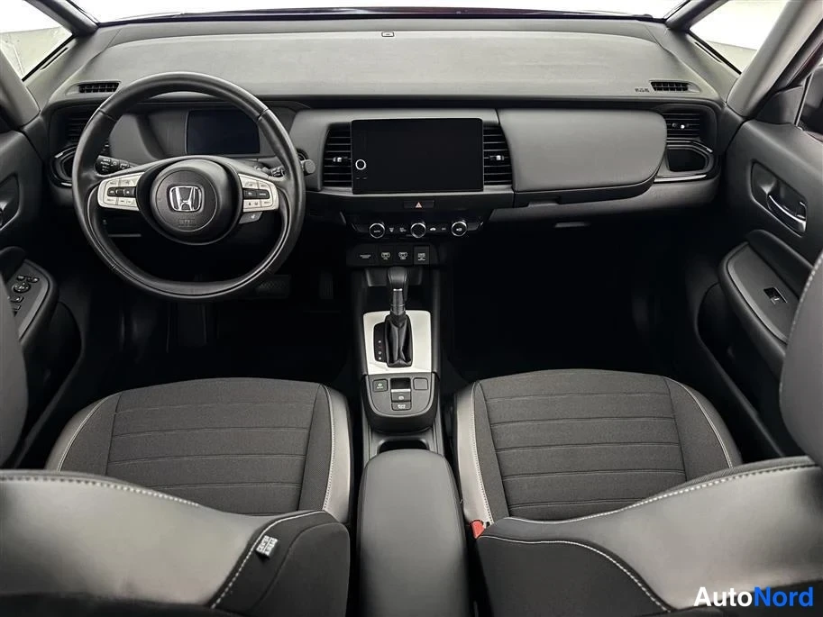 Red Honda Jazz 2025, cockpit, photo 11