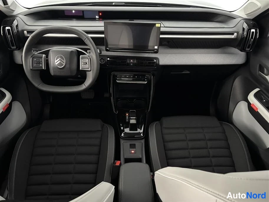 Green Citroen C3 Aircross 2026, cockpit, photo 11