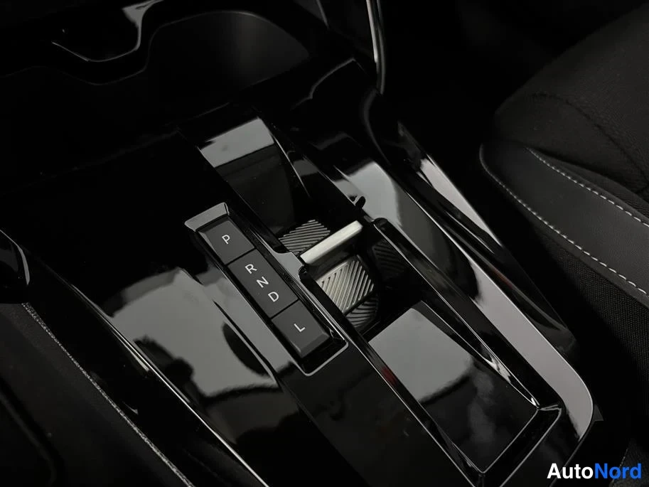 Green Citroen C3 Aircross 2026, detail, photo 25
