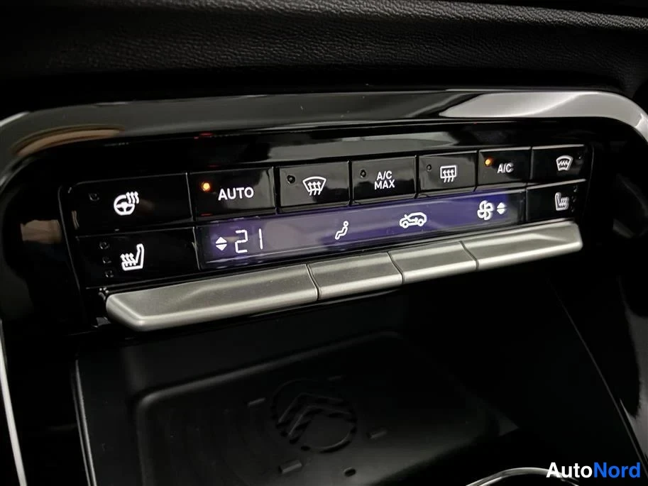 Green Citroen C3 Aircross 2026, detail, photo 26