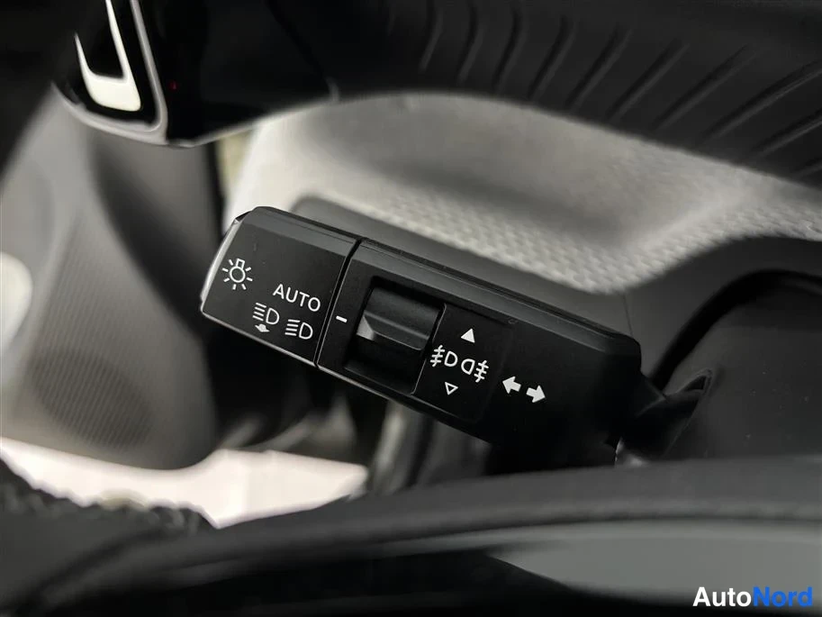 Green Citroen C3 Aircross 2026, detail, photo 30
