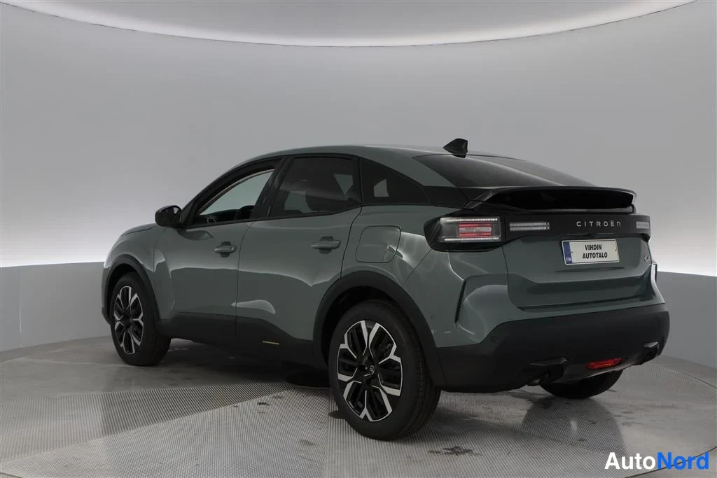 Green Citroen C4 2026, rear three-quarter, photo 6