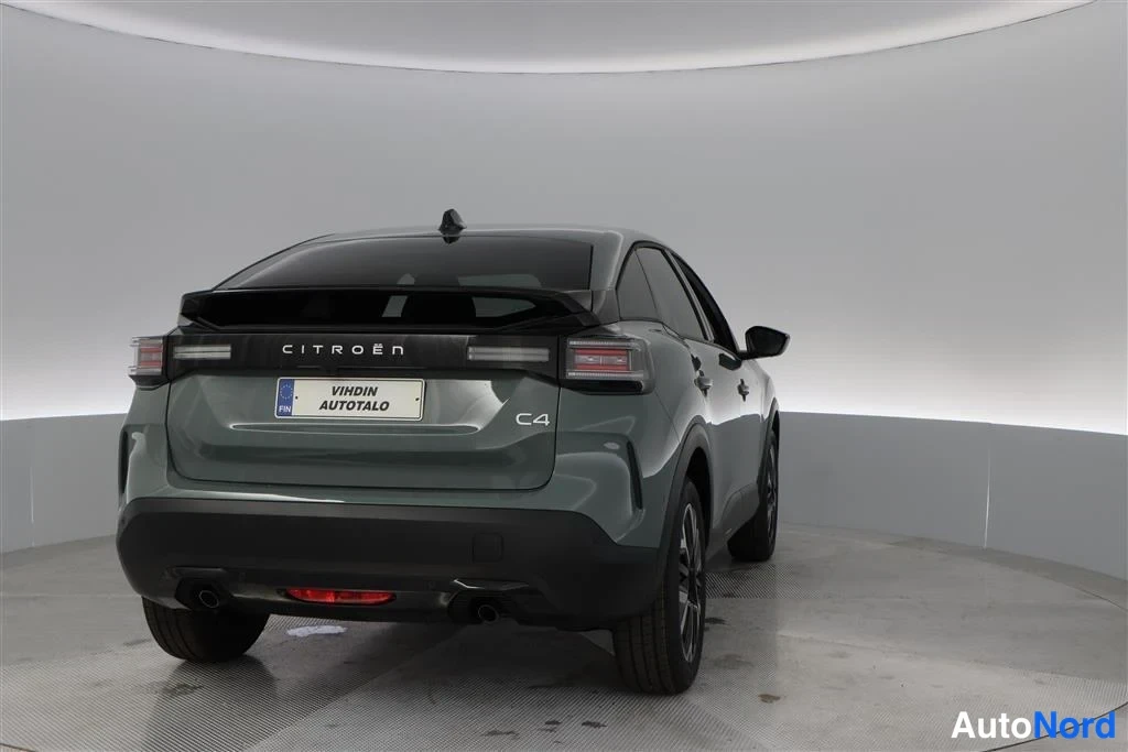 Green Citroen C4 2026, rear three-quarter, photo 7