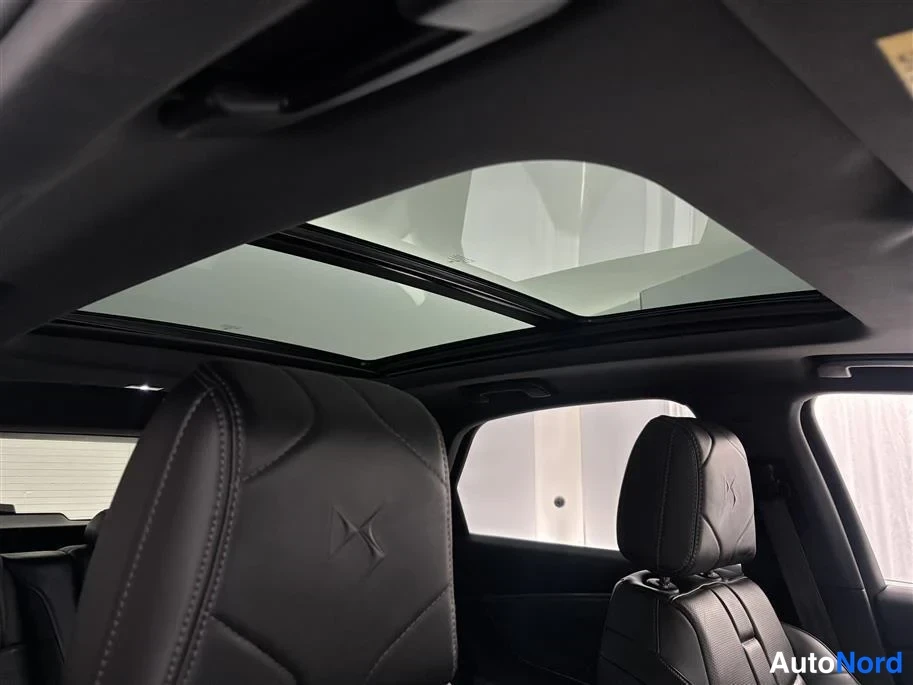 Black DS 7 2023, cockpit, photo 15