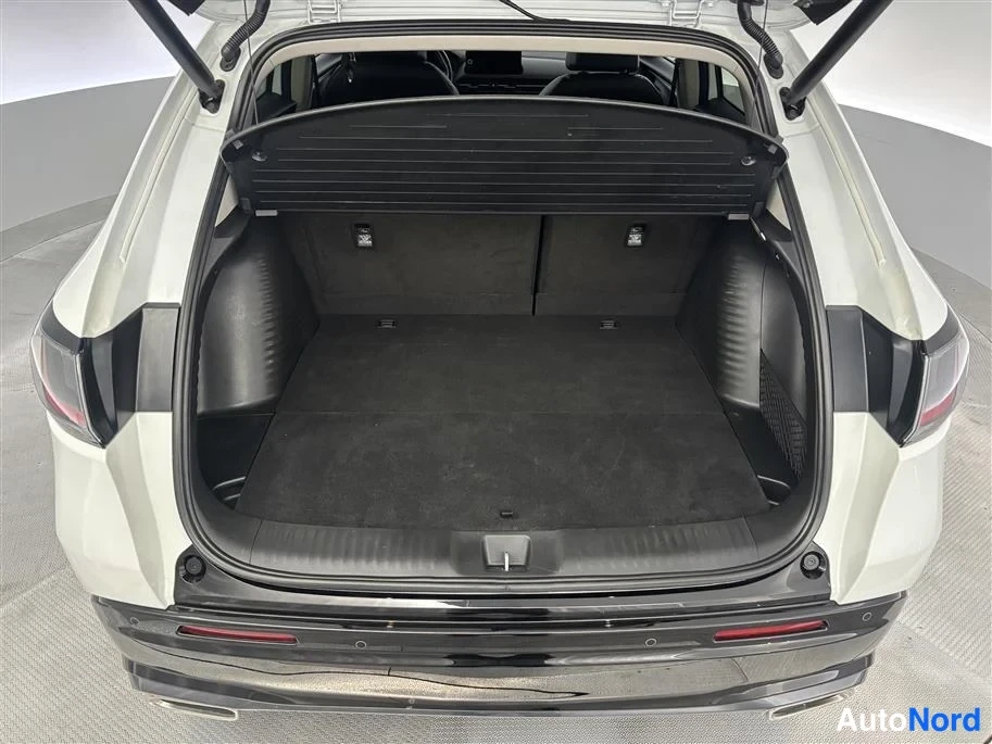 White Honda ZR-V 2023, boot, photo 19
