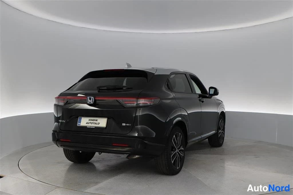 Musta Honda HR-V 2025, takaviisto, kuva 10