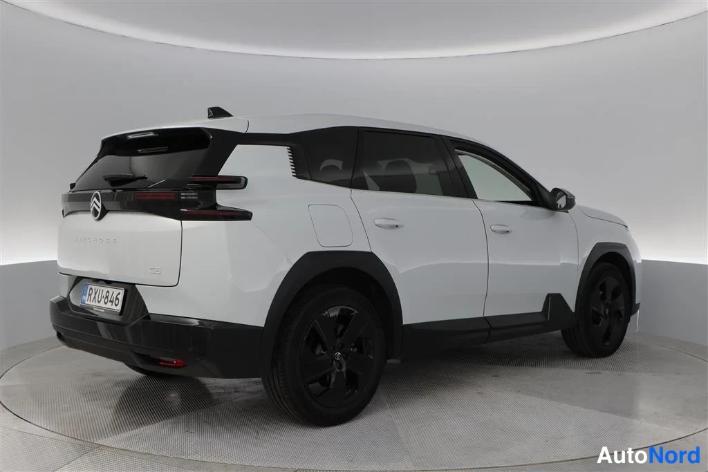 White Citroen C5 Aircross 2026, rear three-quarter, photo 8