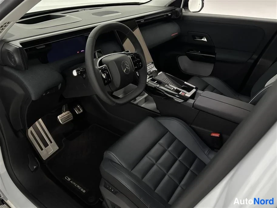 White Citroen C5 Aircross 2026, cockpit, photo 11