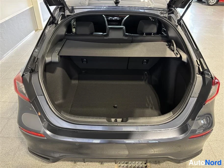 Grey Honda Civic 2026, boot, photo 13