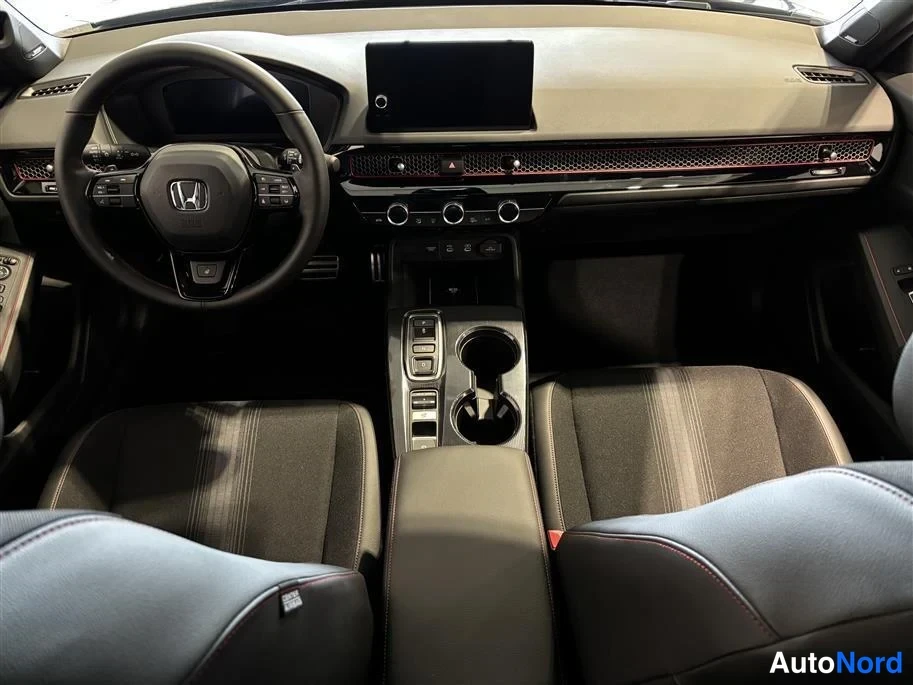 Grey Honda Civic 2026, cockpit, photo 7