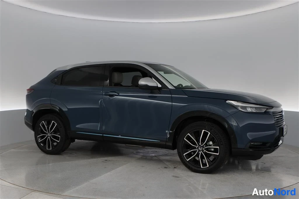 Sininen Honda HR-V 2026, etuviisto, keula oikealle, kuva 5