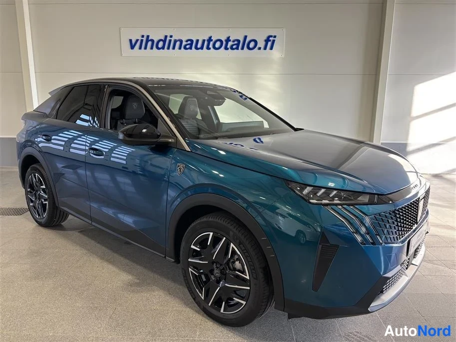 Blue Peugeot 3008 2026, front three-quarter, nose to the right, photo 2