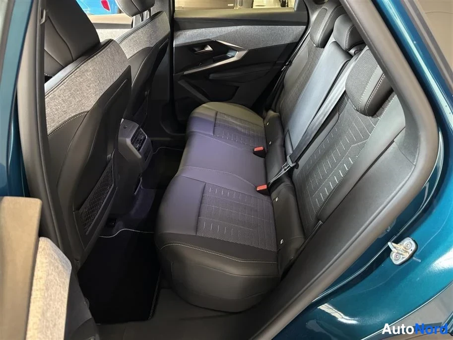 Blue Peugeot 3008 2026, rear seats, photo 12