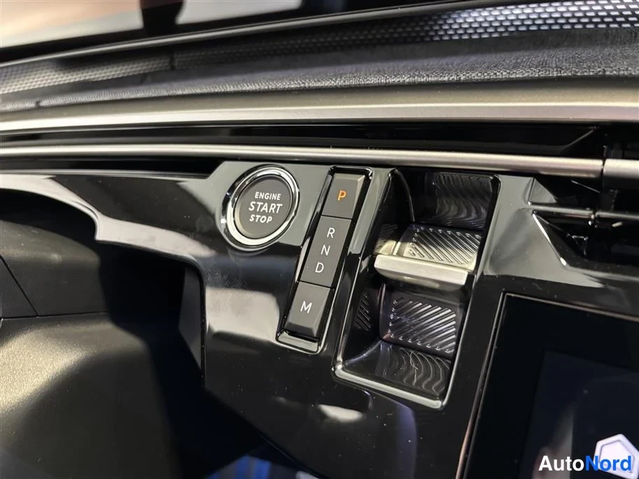 Blue Peugeot 3008 2026, detail, photo 19
