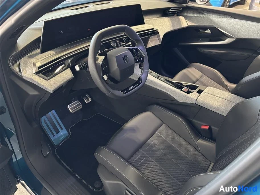 Blue Peugeot 3008 2026, cockpit, photo 8