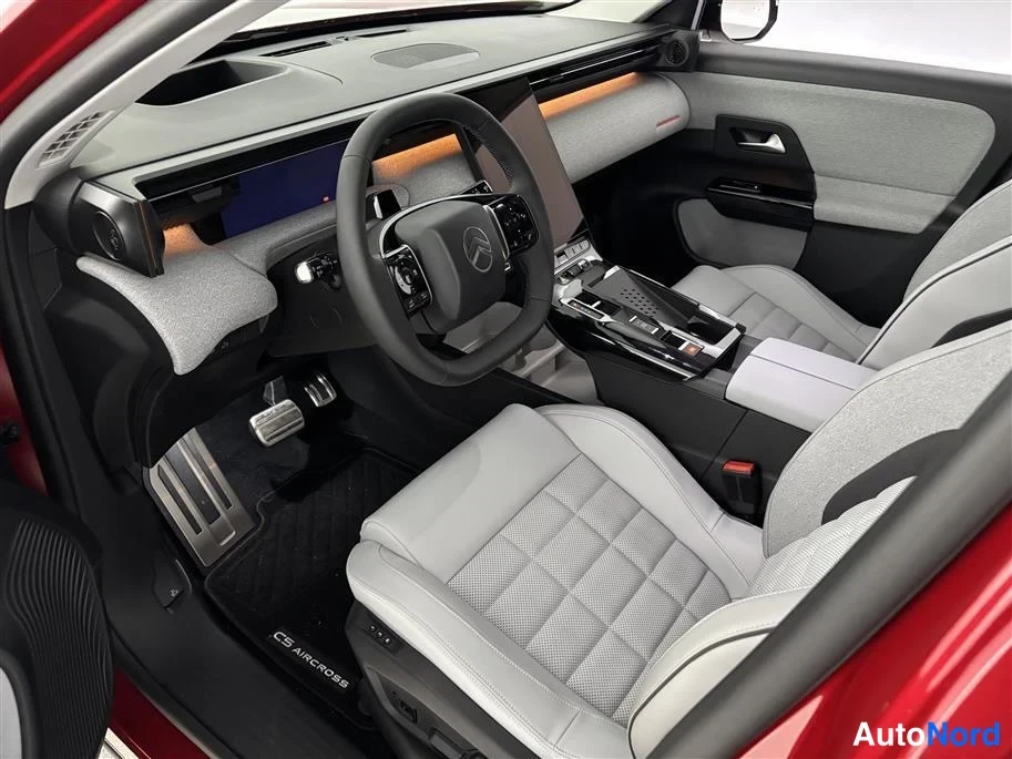 Red Citroen C5 Aircross 2026, cockpit, photo 12