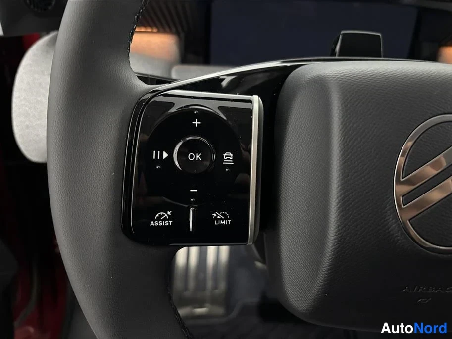 Red Citroen C5 Aircross 2026, detail, photo 22