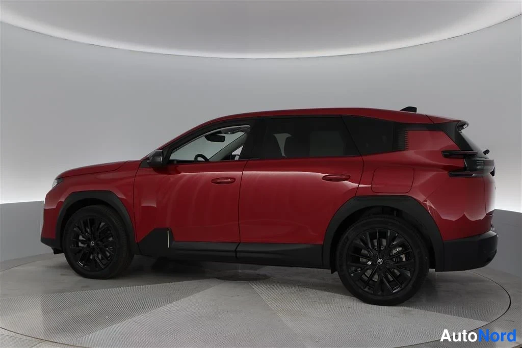 Red Citroen C5 Aircross 2026, side, photo 6