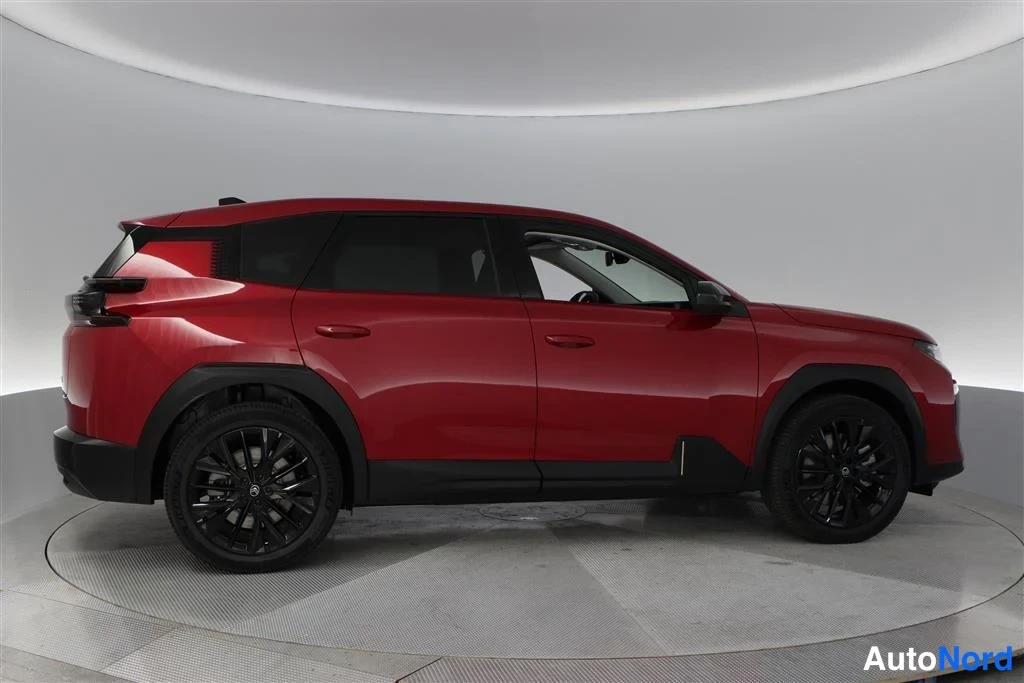 Red Citroen C5 Aircross 2026, side, photo 7