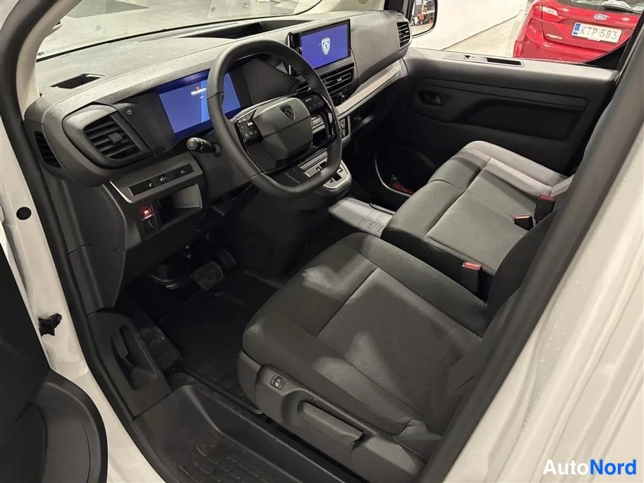 White Peugeot Expert 2026, cockpit, photo 6