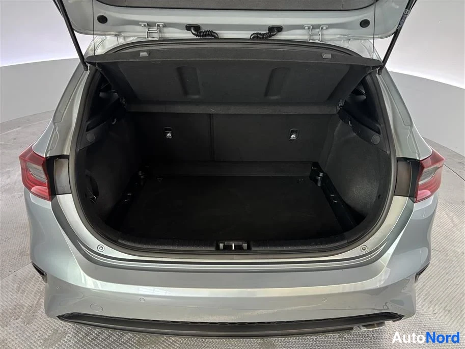Silver Kia Ceed 2019, boot, photo 18