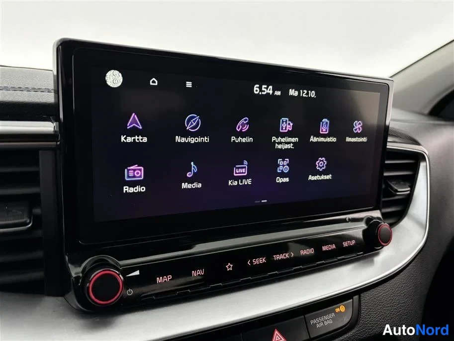 Orange Kia Xceed 2020, detail, photo 26