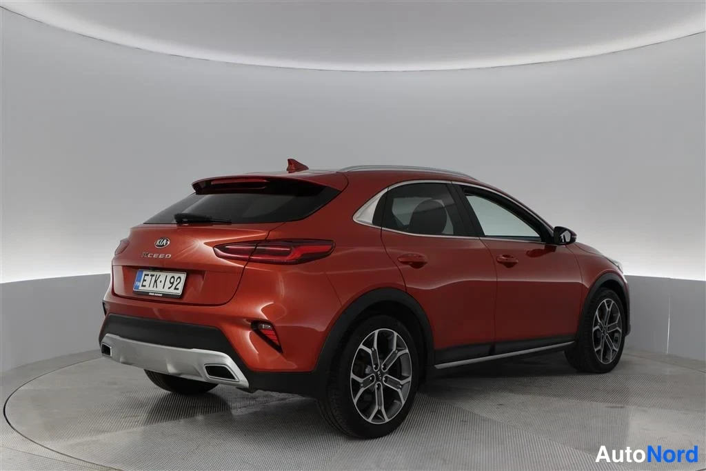 Orange Kia Xceed 2020, rear three-quarter, photo 10