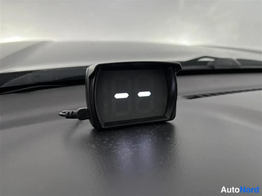Beige Mitsubishi L200 2020, detail, photo 25