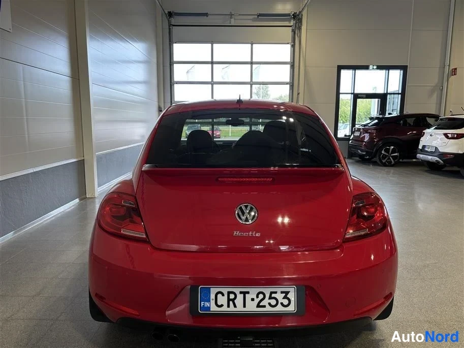 Red Volkswagen Beetle 2015, rear, photo 6