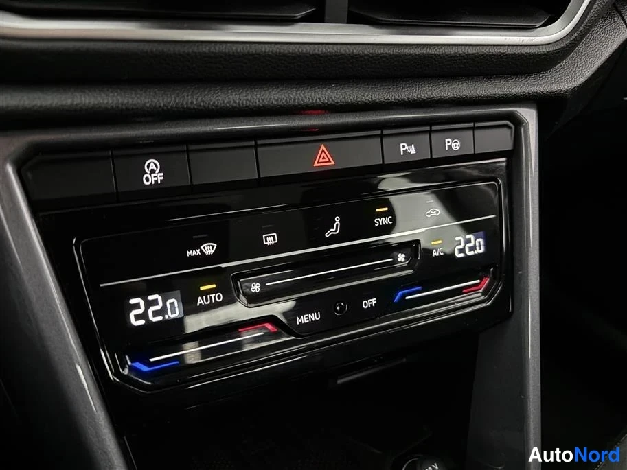 Grey Volkswagen T-Roc 2025, detail, photo 24