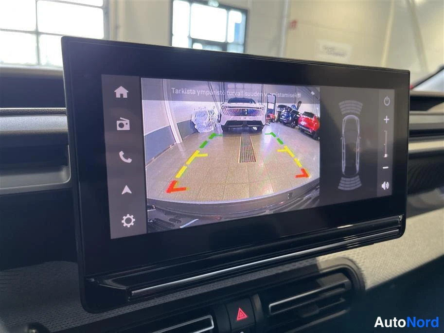 Silver Citroen C3 Aircross 2025, detail, photo 23