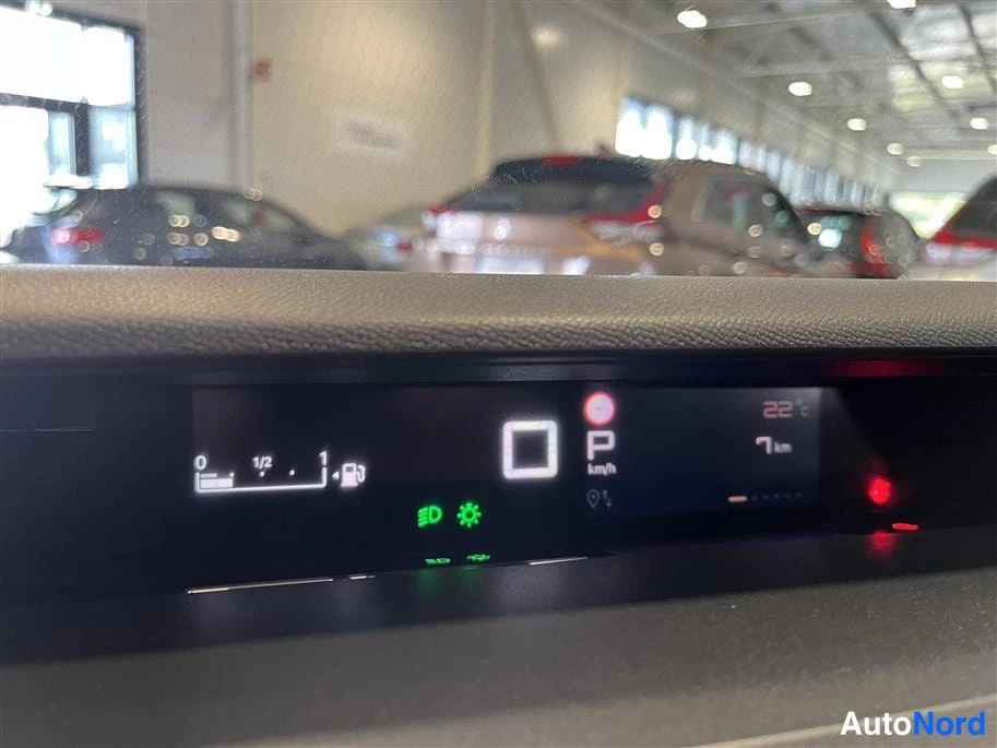 Silver Citroen C3 Aircross 2025, detail, photo 24