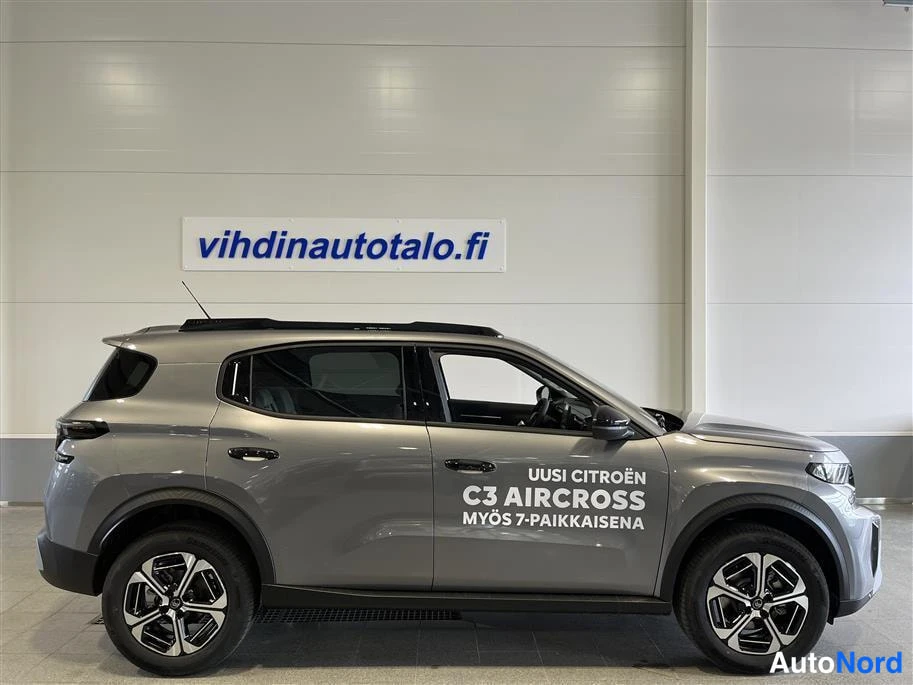 Silver Citroen C3 Aircross 2025, front three-quarter, nose to the right, photo 4