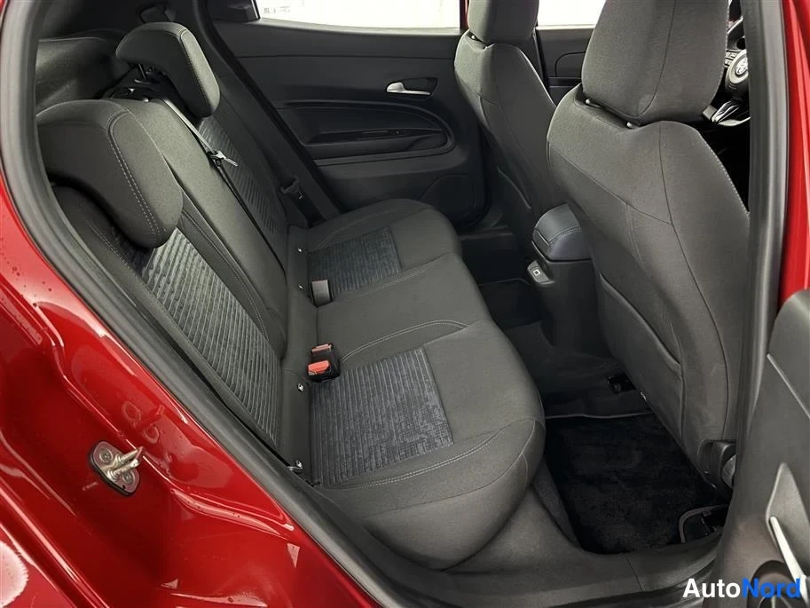 Red Alfa Romeo Junior 2026, rear seats, photo 20